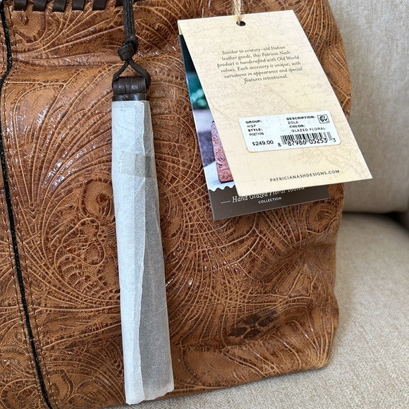 Patricia Nash carved leather bag - Picture 2 of 8